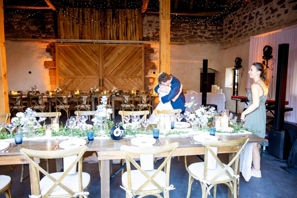 Un joli mariage en petit comité organisé et décoré par La Perle en Alsace au Moulin Vollach